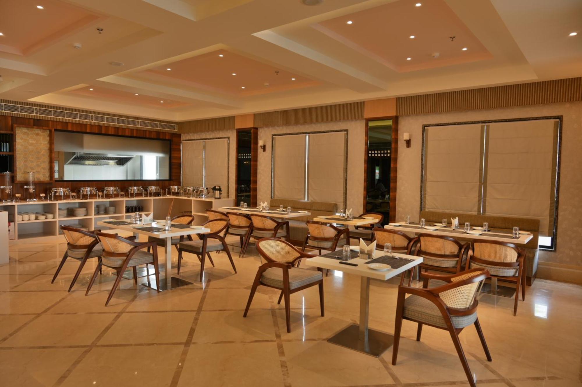 The Mudra Hotel Varanasi Luaran gambar