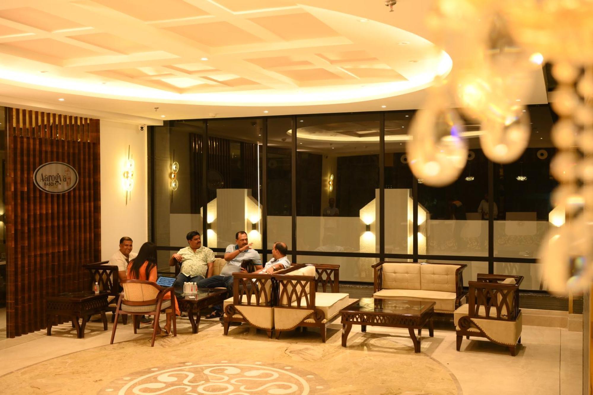 The Mudra Hotel Varanasi Luaran gambar